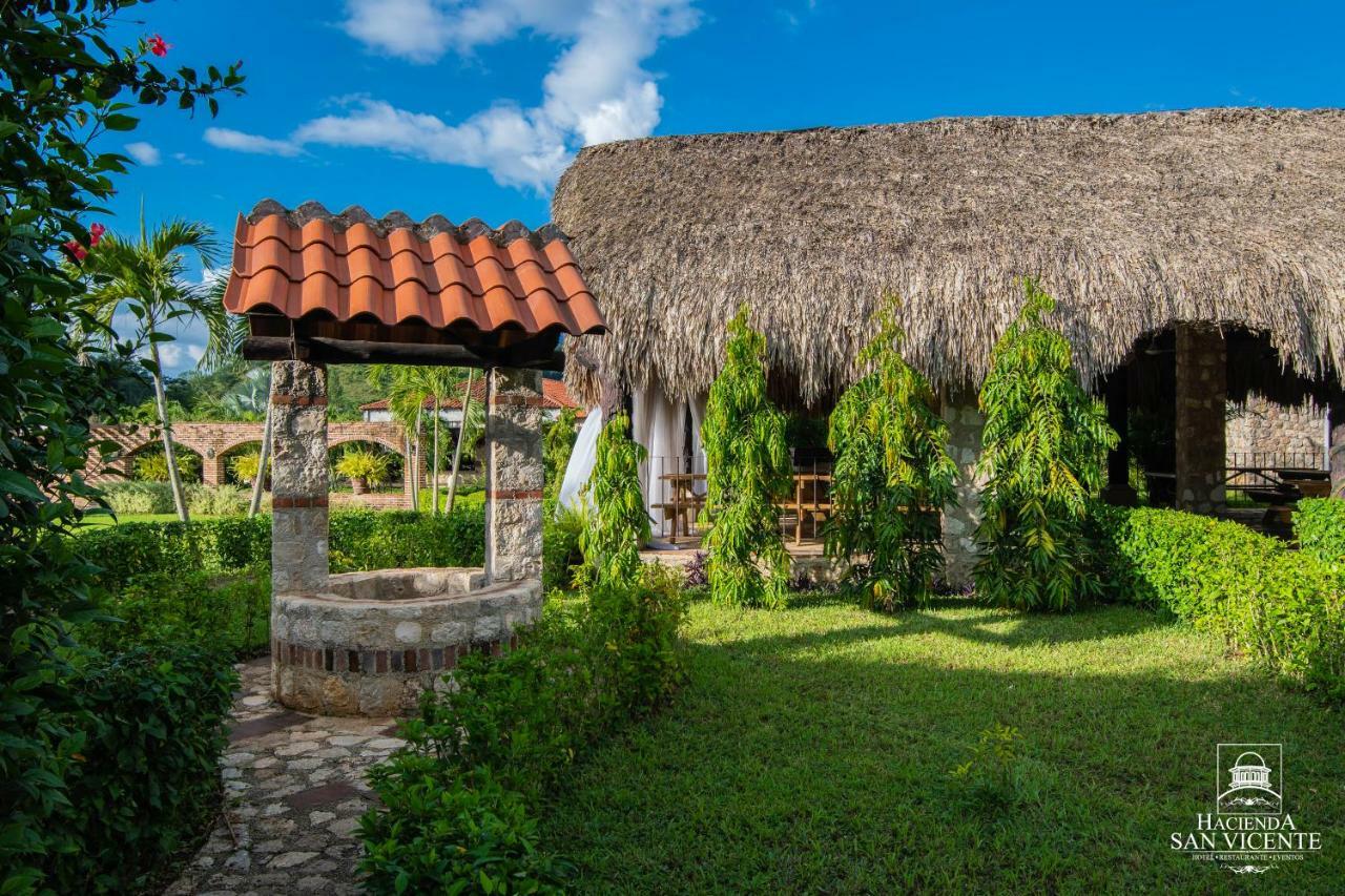 Hacienda San Vicente Hotel Flores Exterior photo